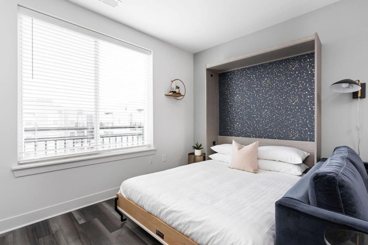 Stylish Downtown Studio By Cozysuites Indianapolis Bagian luar foto